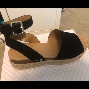 NEVER WORN Soda brand size 8 black wedge sandals